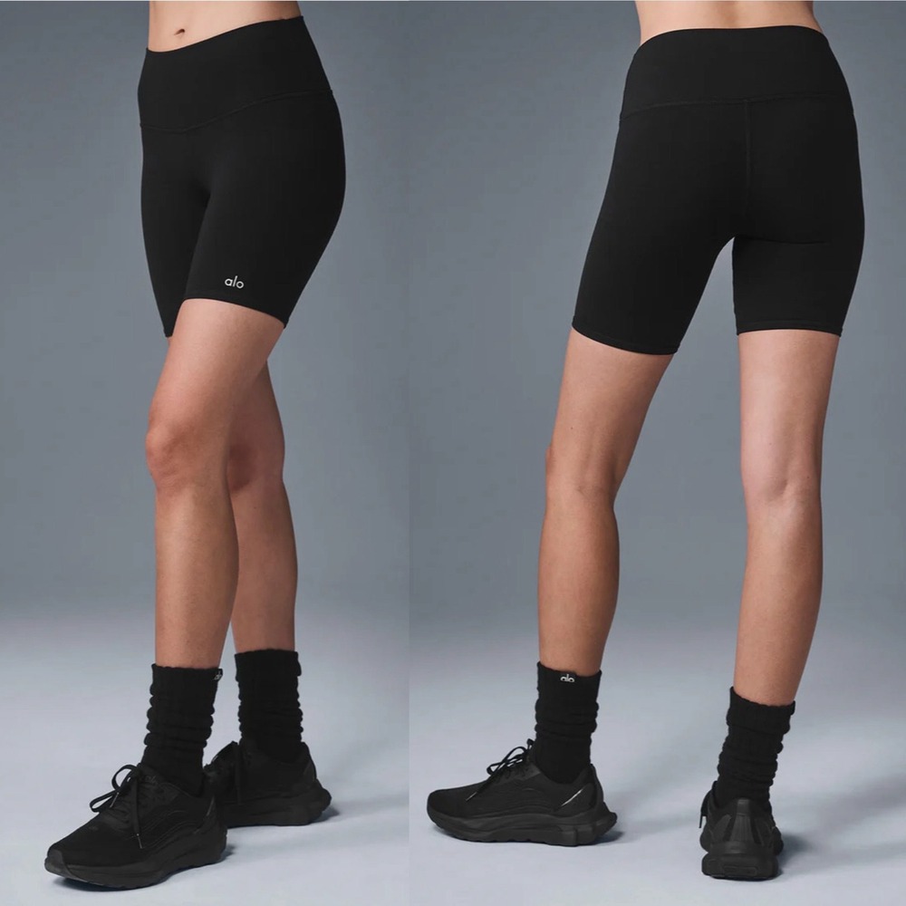 Alo Yoga Women's 7" High-Waist Biker Shorts in Black Size XS Activewear - Picture 4 of 11
